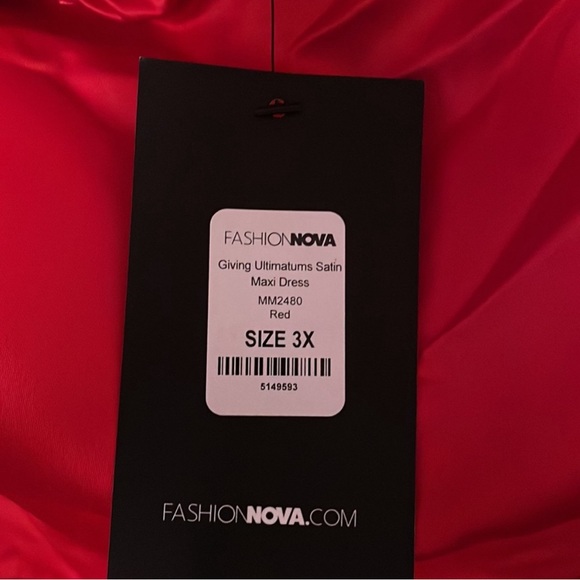 Fashion Nova Red Rose Sleeve Formal Dress - Picture 4 of 4